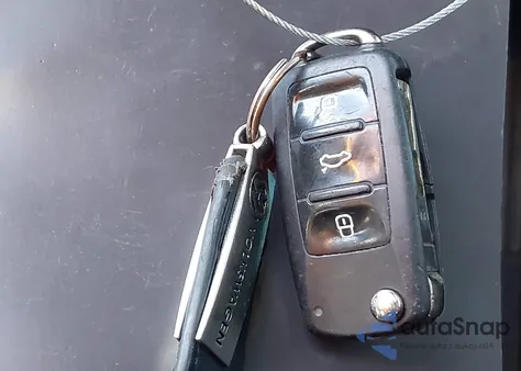 2013 Volkswagen Golf 2.5L 4-Door from USA, damaged, VIN WVWDB7AJ6DW129925